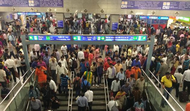 Digital walls will allow DMRC to bring in multiple advertisers at the same time and in the same space. (Saumya Khandelwal/HT Photo) Digital walls will allow DMRC to bring in multiple advertisers at the same time and in the same space. (Saumya Khandelwal/HT Photo)