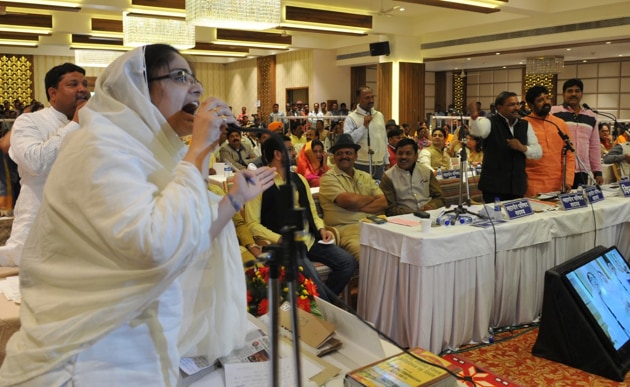 Leader of Opposition in the IMC, Fauziya Sheikh Aleem, speaks in the House amid disruptions by BJP leaders on the concluding day of the session, in Indore on Thursday. (Shankar Mourya/HT photo) Leader of Opposition in the IMC, Fauziya Sheikh Aleem, speaks in the House amid disruptions by BJP leaders on the concluding day of the session, in Indore on Thursday. (Shankar Mourya/HT photo)