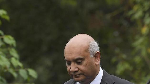 British opposition Labour party MP Keith Vaz leaves his home in north west London, Britain September 5, 2016. REUTERS/Toby Melville (REUTERS) British opposition Labour party MP Keith Vaz leaves his home in north west London, Britain September 5, 2016. REUTERS/Toby Melville (REUTERS)