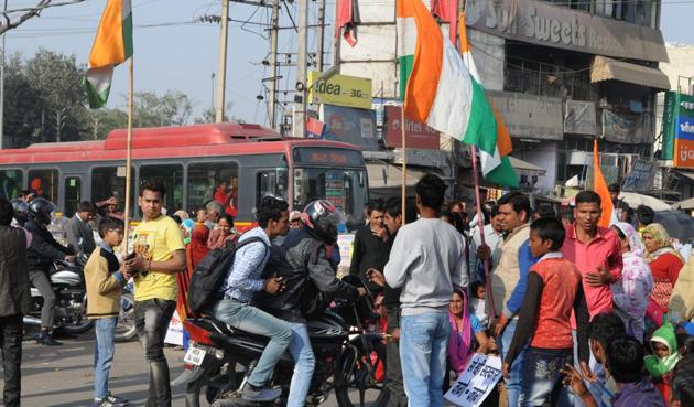 The police detained protesters for disturbing public order and being part of an unlawful assembly. (Parveen Kumar/HT Photo) The police detained protesters for disturbing public order and being part of an unlawful assembly. (Parveen Kumar/HT Photo)