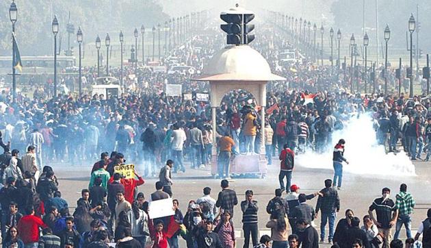 People protest in Delhi after the December 16, 2012 gangrape which reignited the debate over juvenile crimes.(Mohd Zakir/HT File Photo)