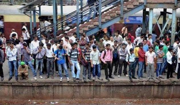 According to railway sources, 252 people died in the satellite city while crossing railway tracks or falling from trains in 2015 compared to 205 in 2014.(Picture for representation)