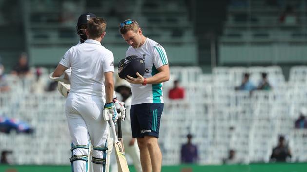 Liam Dawson stood up to some hostile fast bowling and he was hit on the helmet by an Ishant Sharma bouncer. (BCCI) 