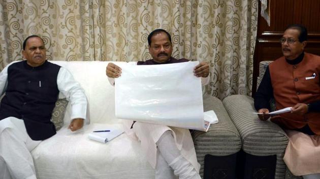 Chief minister Raghubar Das presides over a meeting of BJP legislators at his residence in Ranchi on Friday. (Hindustan Times) Chief minister Raghubar Das presides over a meeting of BJP legislators at his residence in Ranchi on Friday. (Hindustan Times)