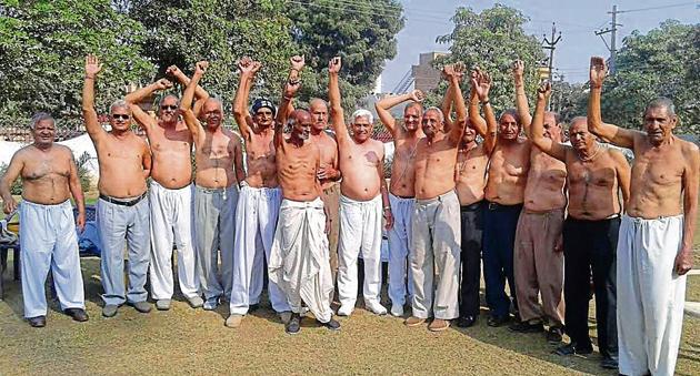 Elderly men protesting against the government in Jind on Saturday. (Manoj Dhaka/HT) Elderly men protesting against the government in Jind on Saturday. (Manoj Dhaka/HT)