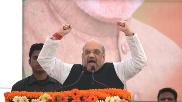 BJP President Amit Shah addressing Parivartan rally in Shahjahanpur on December,17, 2016. (Sachin Saini / Hindustan Times) BJP President Amit Shah addressing Parivartan rally in Shahjahanpur on December,17, 2016. (Sachin Saini / Hindustan Times)