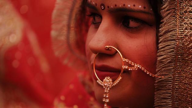 “I’m surprised and ecstatic about the fact that my daughter’s wedding is being conducted without cash. I believe every marriage should be done in this manner,” said Shakuntala Devi of Sasaram, Bihar. (Burhaan Kinu/HT PHOTO) 