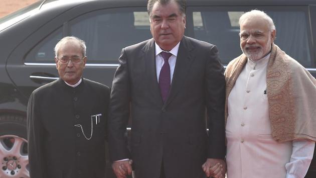 (From left) President Pranab Mukherjee, his Tajikistan counterpart Emomali Rahmon and Prime Minister Narendra Modi during a ceremonial reception at the Rashtrapati Bhavan in New Delhi on Saturday. (Raj K Raj/HT photo) (From left) President Pranab Mukherjee, his Tajikistan counterpart Emomali Rahmon and Prime Minister Narendra Modi during a ceremonial reception at the Rashtrapati Bhavan in New Delhi on Saturday. (Raj K Raj/HT photo)