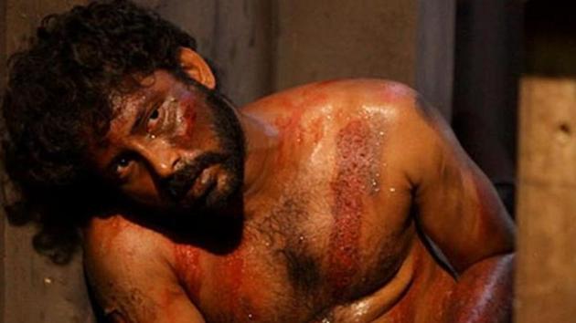 Visaaranai deals with police brutality. Visaaranai deals with police brutality.