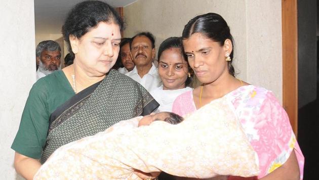 Sasikala named the child ‘Jayalalithaa’ after the former chief minister at the Poes Garden residence in Chennai.(Twitter/AIADMKOfficial)