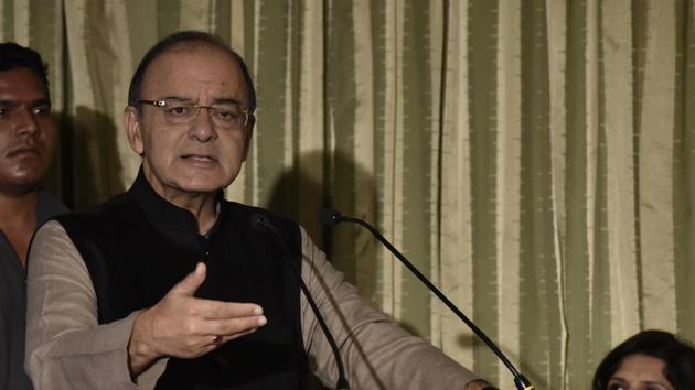 Union finance minister Arun Jaitley on Monday said multiple deposits of Rs 5000 in old notes will draw suspicion. (Arijit Sen/HT Photo) Union finance minister Arun Jaitley on Monday said multiple deposits of Rs 5000 in old notes will draw suspicion. (Arijit Sen/HT Photo)