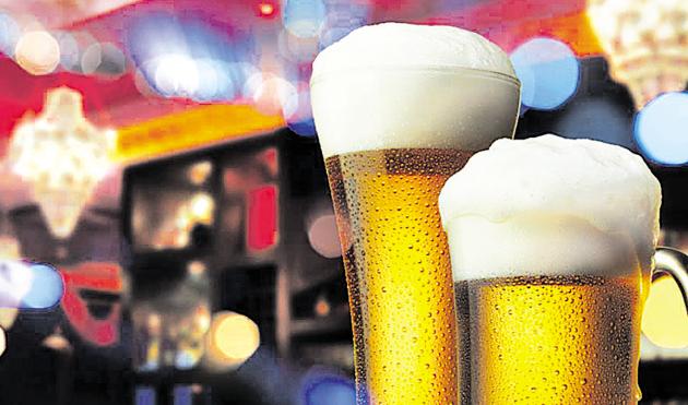 The demonetisation of higher denomination currency notes not only cast its effect on the sale of costly spirits, but it also hit the poor man’s brew. (Pic for Representation)