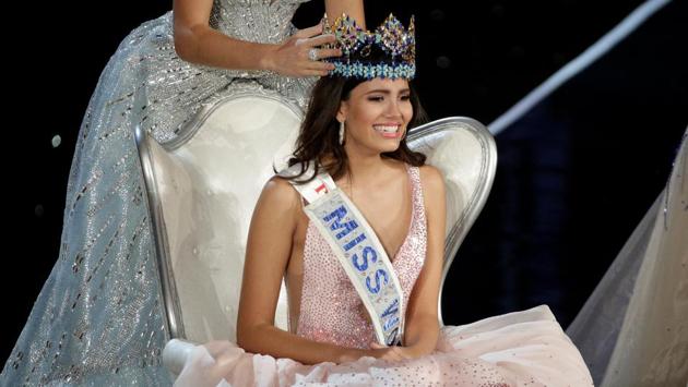 Miss Puerto Rico Stephanie Del Valle is crowned as the new Miss World. (Joshua Roberts/REUTERS)