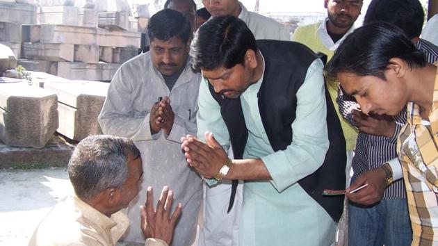 Pawan Pandey campaigning during the 2012 Uttar Pradesh assembly elections in Ayodhya. (Pankaj Jaiswal/HT photo) Pawan Pandey campaigning during the 2012 Uttar Pradesh assembly elections in Ayodhya. (Pankaj Jaiswal/HT photo)