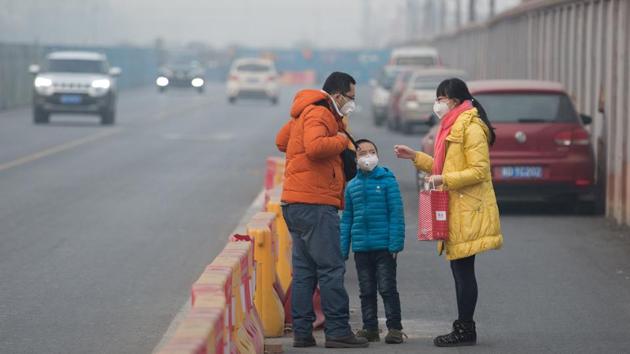 Major cities across northern China are choking under a blanket of thick smog. (Reuters photo) Major cities across northern China are choking under a blanket of thick smog. (Reuters photo)
