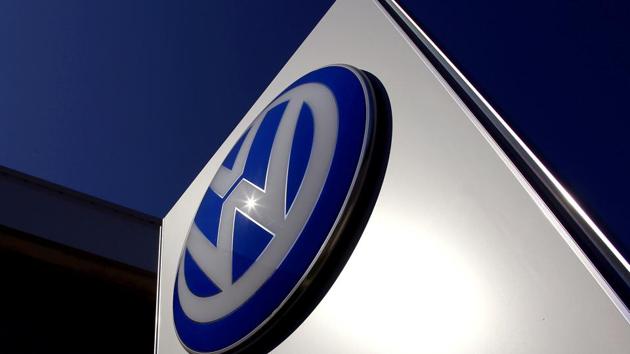 A Volkswagen logo adorns a sign outside a dealership for the German automaker located in the Sydney suburb of Artarmon, Australia, October 3, 2015. REUTERS/David Gray/File Photo (REUTERS) A Volkswagen logo adorns a sign outside a dealership for the German automaker located in the Sydney suburb of Artarmon, Australia, October 3, 2015. REUTERS/David Gray/File Photo (REUTERS)