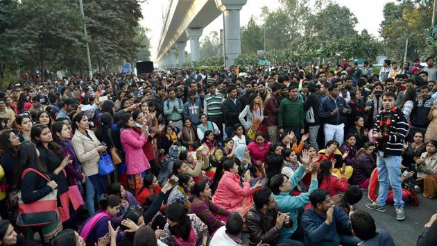 Scores of guest teachers staged a protest against AAP government after a function outside North Delhi's Chhatarsal Stadium on Wednesday. (PTI) Scores of guest teachers staged a protest against AAP government after a function outside North Delhi's Chhatarsal Stadium on Wednesday. (PTI)