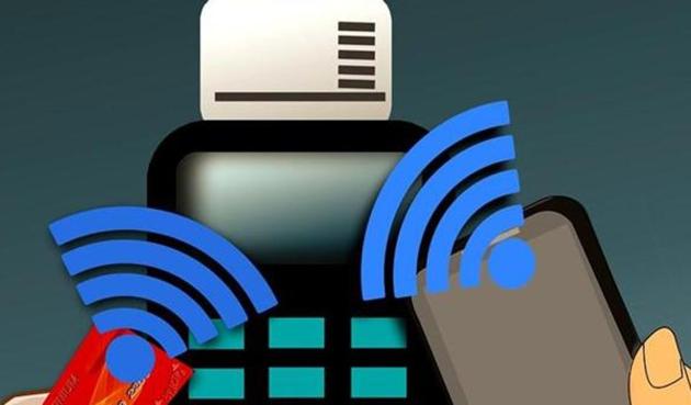 The apps are now upping their security features, imposing cash limits and asking for transaction passwords to make payment a more secure (HT) The apps are now upping their security features, imposing cash limits and asking for transaction passwords to make payment a more secure (HT)