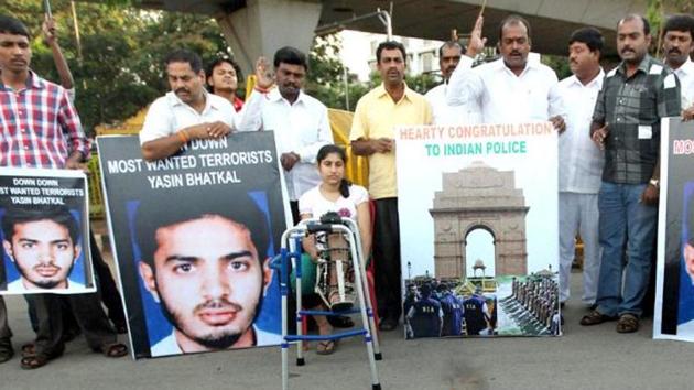 The National Investigation Agency’s (NIA) special court in Hyderabad has awarded the death penalty to Indian Mujahideen co-founder Yasin Bhatkal and four other terrorists in connection with the 2013 twin blasts in Hyderabad.(Agency File Photo) The National Investigation Agency’s (NIA) special court in Hyderabad has awarded the death penalty to Indian Mujahideen co-founder Yasin Bhatkal and four other terrorists in connection with the 2013 twin blasts in Hyderabad.(Agency File Photo)