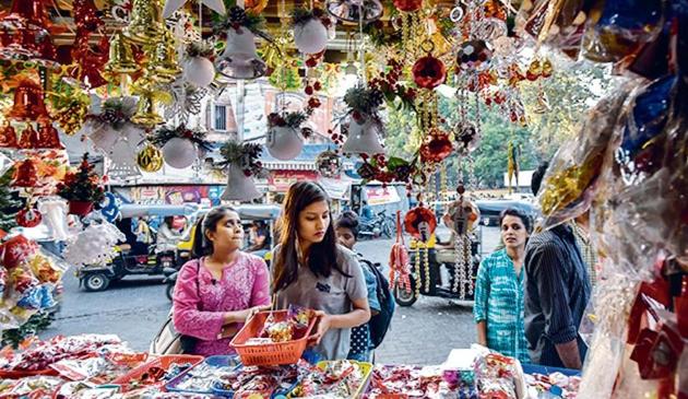 Sales of Christmas accessories have taken a hit, as people struggle to get hold of enough cash.(Kunal Patil/ Hindustan Times) Sales of Christmas accessories have taken a hit, as people struggle to get hold of enough cash.(Kunal Patil/ Hindustan Times)