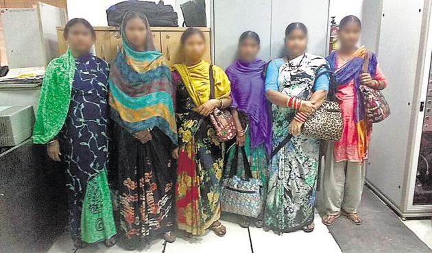 Six pickpockets arrested from Chawri Bazar Metro station by CISF officials.(Handout)