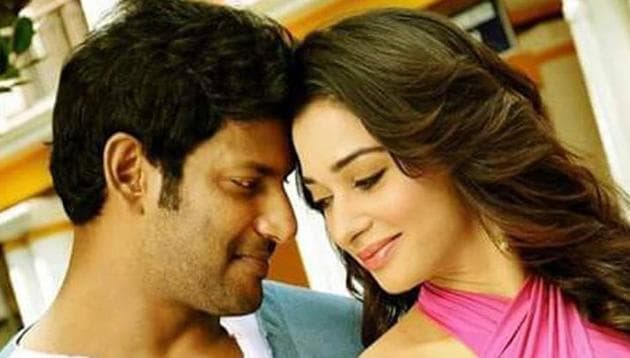 Kaththi Sandai stars Vishal Reddy and Tamannaah.