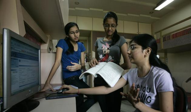 The education department has proposed measures to make the admission process easier in 2017 (HT File photo) The education department has proposed measures to make the admission process easier in 2017 (HT File photo)