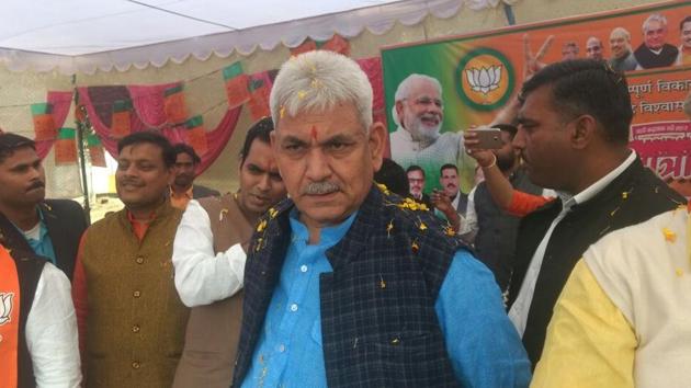 Minister of state for railways Manoj Sinha was headed for an event in Kushinagar when the escort car braked suddenly to avoid hitting a biker and the minister’s car crashed into it.(Twitter @manojsinhabjp)
