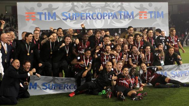 AC Milan's footballers celebrates after beating Juventus. (REUTERS) AC Milan's footballers celebrates after beating Juventus. (REUTERS)