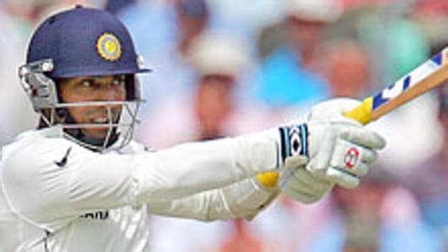 Dinesh Karthik, who became the second Tamil Nadu player to play 100 First-Class matches, played a vital knock to defeat Karnataka.(HT Photo) Dinesh Karthik, who became the second Tamil Nadu player to play 100 First-Class matches, played a vital knock to defeat Karnataka.(HT Photo)
