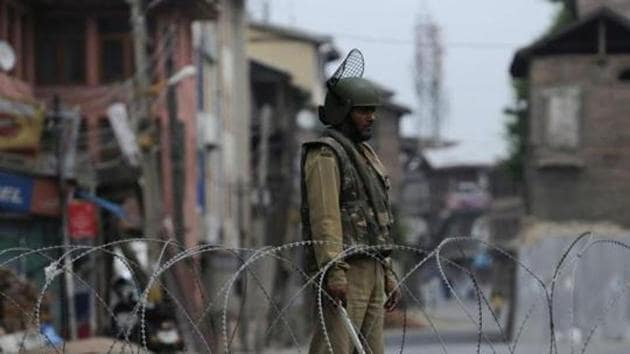A case has been registered and a hunt is on to nab the assailants.(HT File Photo) A case has been registered and a hunt is on to nab the assailants.(HT File Photo)
