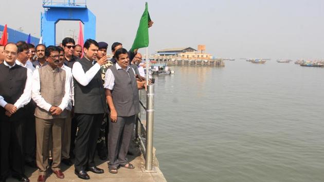 Union minister for Transport Nitin Gadkari and Maharashtra CM Devendra Fadnavis lay the foundation stone for the ferry wharf in Mumbai.(Bhushan Koyande/HT Photo) Union minister for Transport Nitin Gadkari and Maharashtra CM Devendra Fadnavis lay the foundation stone for the ferry wharf in Mumbai.(Bhushan Koyande/HT Photo)