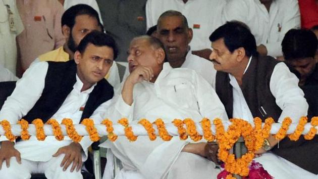 Uttar Pradesh CM Akhilesh Yadav (left) with Samajwadi Party supremo Mulayam Singh Yadav (centre) and party state president Shivpal Yadav.(PTI file) Uttar Pradesh CM Akhilesh Yadav (left) with Samajwadi Party supremo Mulayam Singh Yadav (centre) and party state president Shivpal Yadav.(PTI file)