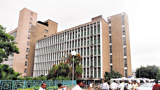 Sources said the panel of doctors that had conducted his postmortem said it appeared to be a a case of murder and not suicide after which a case was registered. Ganeshan was doing his MD degree at AIIMS at that time. Sources said the panel of doctors that had conducted his postmortem said it appeared to be a a case of murder and not suicide after which a case was registered. Ganeshan was doing his MD degree at AIIMS at that time.