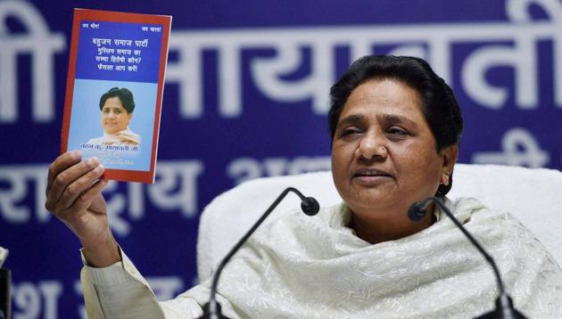 BSP supremo Mayawati at a press conference at the party office in Lucknow on Monday.(PTI) BSP supremo Mayawati at a press conference at the party office in Lucknow on Monday.(PTI)