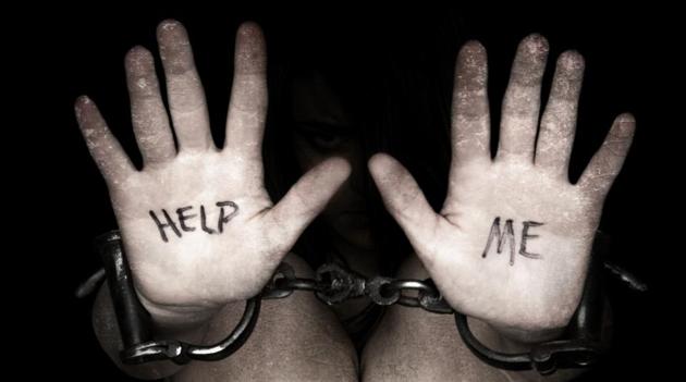 Roshenara Khatun (name changed), a teenage trafficking victim from Bangladesh who has got styuck in India ffor more than four years, is confined in a rehabilitation centre. (HT Photo) Roshenara Khatun (name changed), a teenage trafficking victim from Bangladesh who has got styuck in India ffor more than four years, is confined in a rehabilitation centre. (HT Photo)