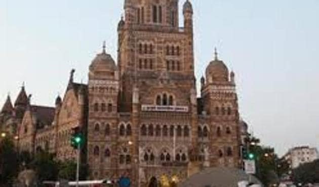 HT had reported on Monday that after 70 proposals worth Rs1,000 crore were approved within 40 minutes last week without much discussion, 63 proposals worth Rs1,013 crore will be tabled before the standing committee on Wednesday. (HT FILE PHOTO) HT had reported on Monday that after 70 proposals worth Rs1,000 crore were approved within 40 minutes last week without much discussion, 63 proposals worth Rs1,013 crore will be tabled before the standing committee on Wednesday. (HT FILE PHOTO)