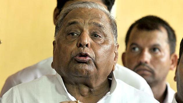 Samajwadi Party chief Mulayam Singh Yadav announced 325 party candidates on Wednesday and said the other 78 would be announced soon.(Sonu Mehta/HT File Photo)