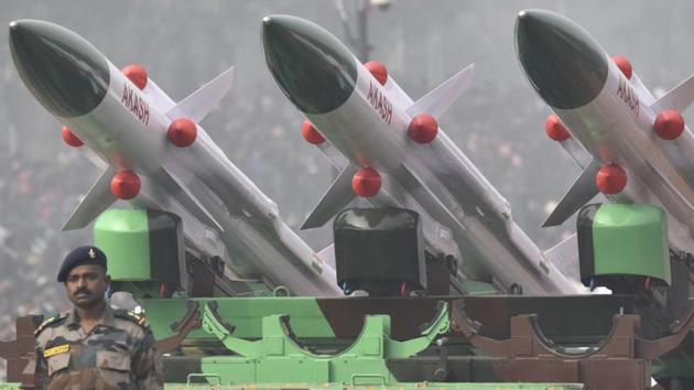 A report by an Amercian research organisation said India had purchased defence equipment worth USD 34 billion between 2008 and 2015, making it the second largest arms purchaser in the world. (Vipin Kumar/ HT File Photo) A report by an Amercian research organisation said India had purchased defence equipment worth USD 34 billion between 2008 and 2015, making it the second largest arms purchaser in the world. (Vipin Kumar/ HT File Photo)