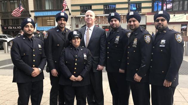 SIkh officers of the New York Police Department pose in their new uniforms. (Photo: Sikh Officers’ Association Twitter handle) SIkh officers of the New York Police Department pose in their new uniforms. (Photo: Sikh Officers’ Association Twitter handle)