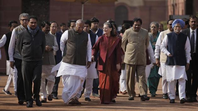 Indian lawmakers from opposition parties including Congress party president Sonia Gandhi during a protest against the government’s demonetizing move in New Delhi on Dec 16.(AP File Photo) Indian lawmakers from opposition parties including Congress party president Sonia Gandhi during a protest against the government’s demonetizing move in New Delhi on Dec 16.(AP File Photo)