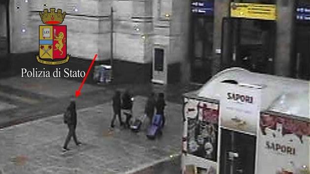 Anis Amri (L), the Tunisian suspect of the Berlin Christmas market attack, is seen in this photo taken from security cameras at the Milan Central Train Station in downtown Milan, Italy.(Reuters)