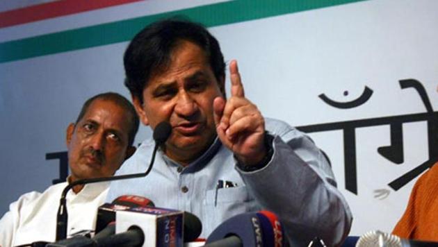 Congress general secretary Shakeel Ahmad addressing a press conference. (HT File Photo) Congress general secretary Shakeel Ahmad addressing a press conference. (HT File Photo)