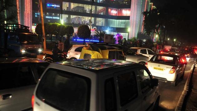 A traffic jam near the Elante Mall on Thursday.(Anil Dayal/HT Photo) A traffic jam near the Elante Mall on Thursday.(Anil Dayal/HT Photo)