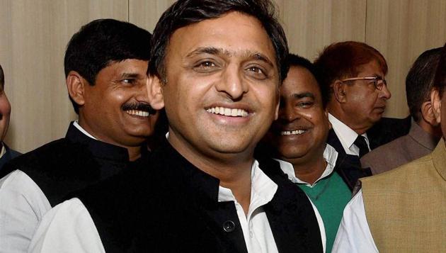 A file photo of Uttar Pradesh CM Akhilesh Yadav, who was expelled from his party on Friday.(PTI)