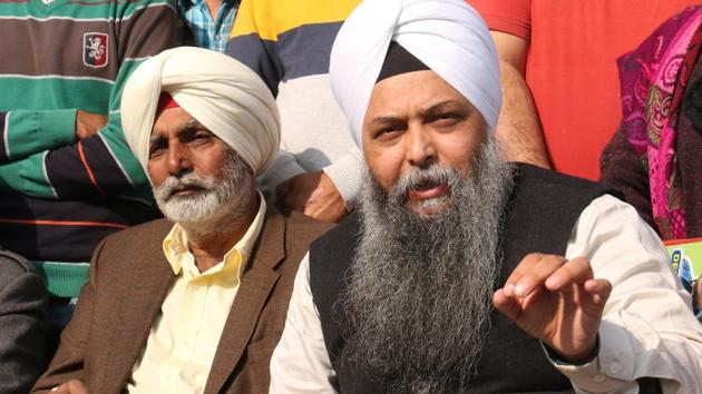 AAP’s Lambi candidate Jarnail Singh during a press conference in Bathinda on Thursday.(Sanjeev Kumar/HT Photo) AAP’s Lambi candidate Jarnail Singh during a press conference in Bathinda on Thursday.(Sanjeev Kumar/HT Photo)