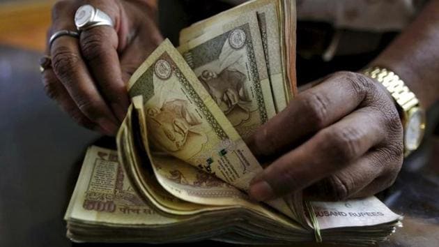 Those found in possession of scrapped 1000 and 500 rupee banknotes will be fined Rs 10,000 or five times the value of the cash found, which ever is higher, as per the ordinance passed by the government.(Reuters File) Those found in possession of scrapped 1000 and 500 rupee banknotes will be fined Rs 10,000 or five times the value of the cash found, which ever is higher, as per the ordinance passed by the government.(Reuters File)