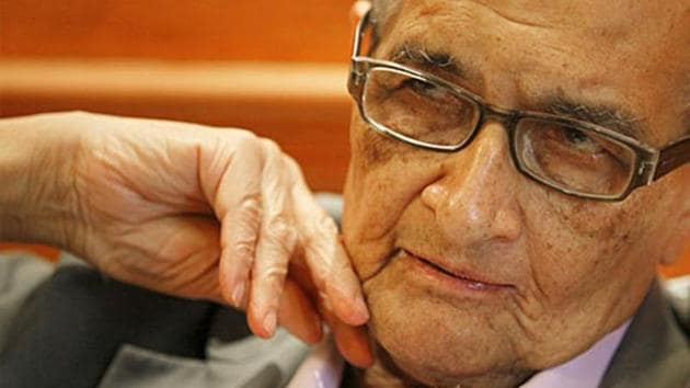 Amartya Sen said the decision to demonetise currency was taken hurriedly(HT File Photo)