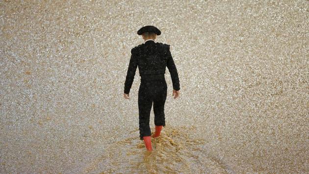 A banderillero walks during the bullfighting festival at the Canaveralejo bullring in Cali. (Jaime Saldarriaga / REUTERS)