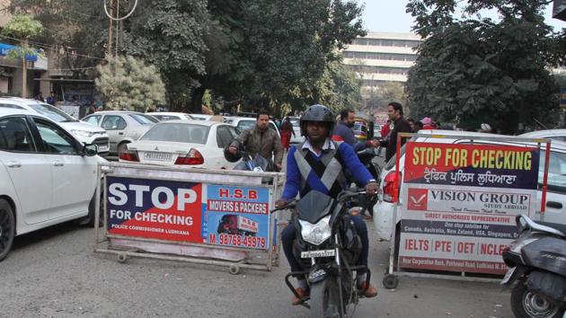 Year delhi parties party loads ahead fun event nyt eve sharry jln maan live Year end treat: Ludhiana traffic police to offer discounted ride